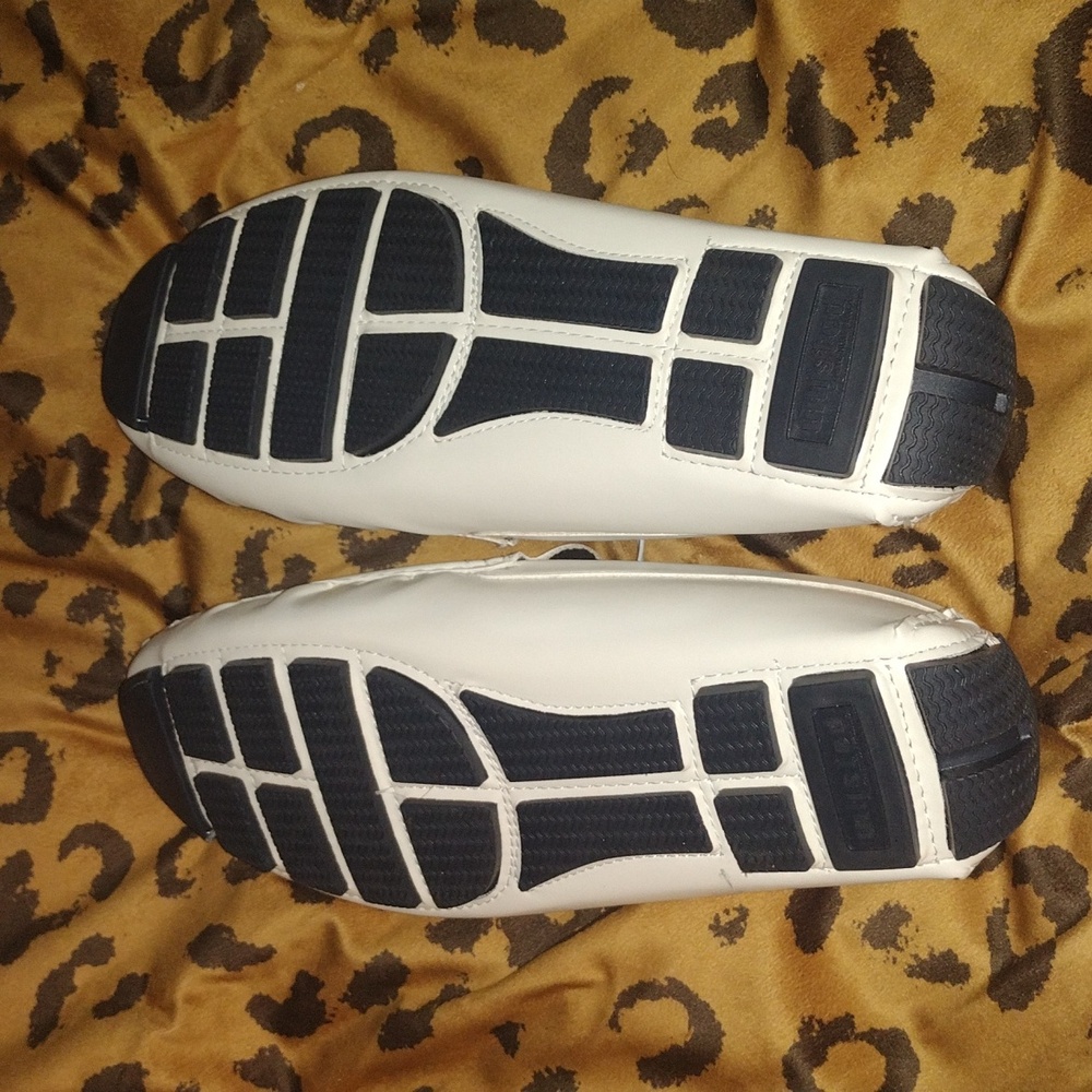 Men's White Loafers - Picture 3 of 4